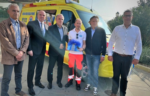 Predaja reševalnega vozila