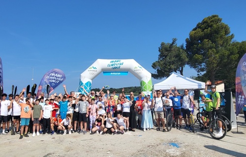 Olimpijska bakla_skupna fotografija