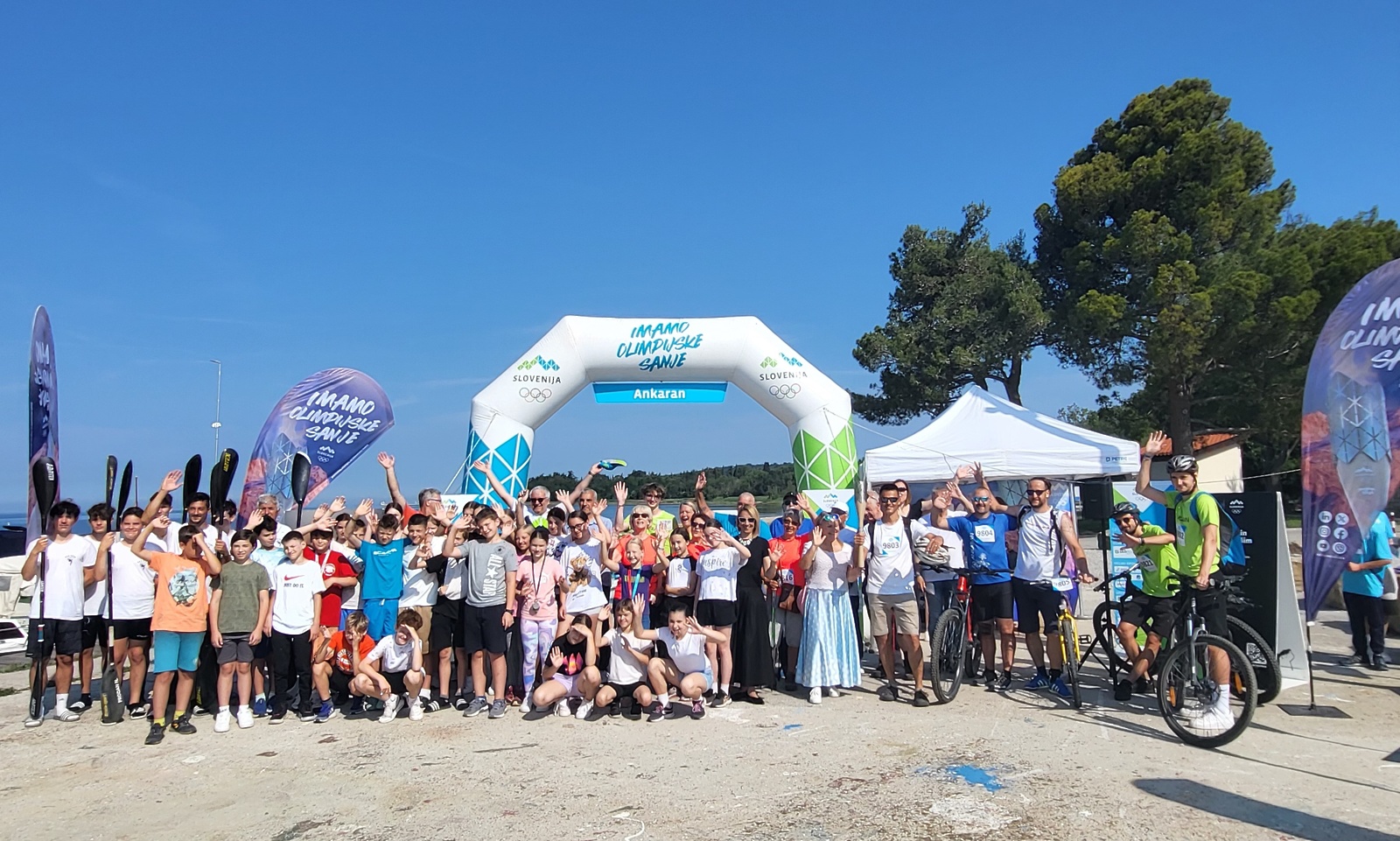 Olimpijska bakla_skupna fotografija