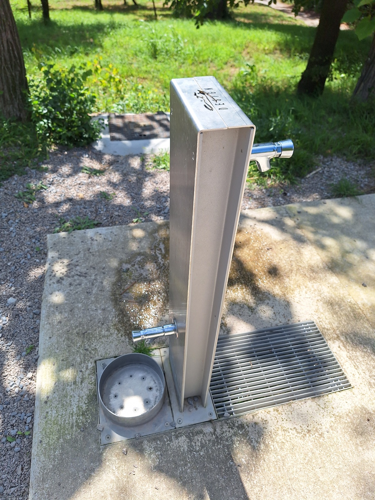Pitnik pasje igrišče