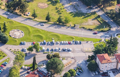 Parkirišče center Jaka Ivančič