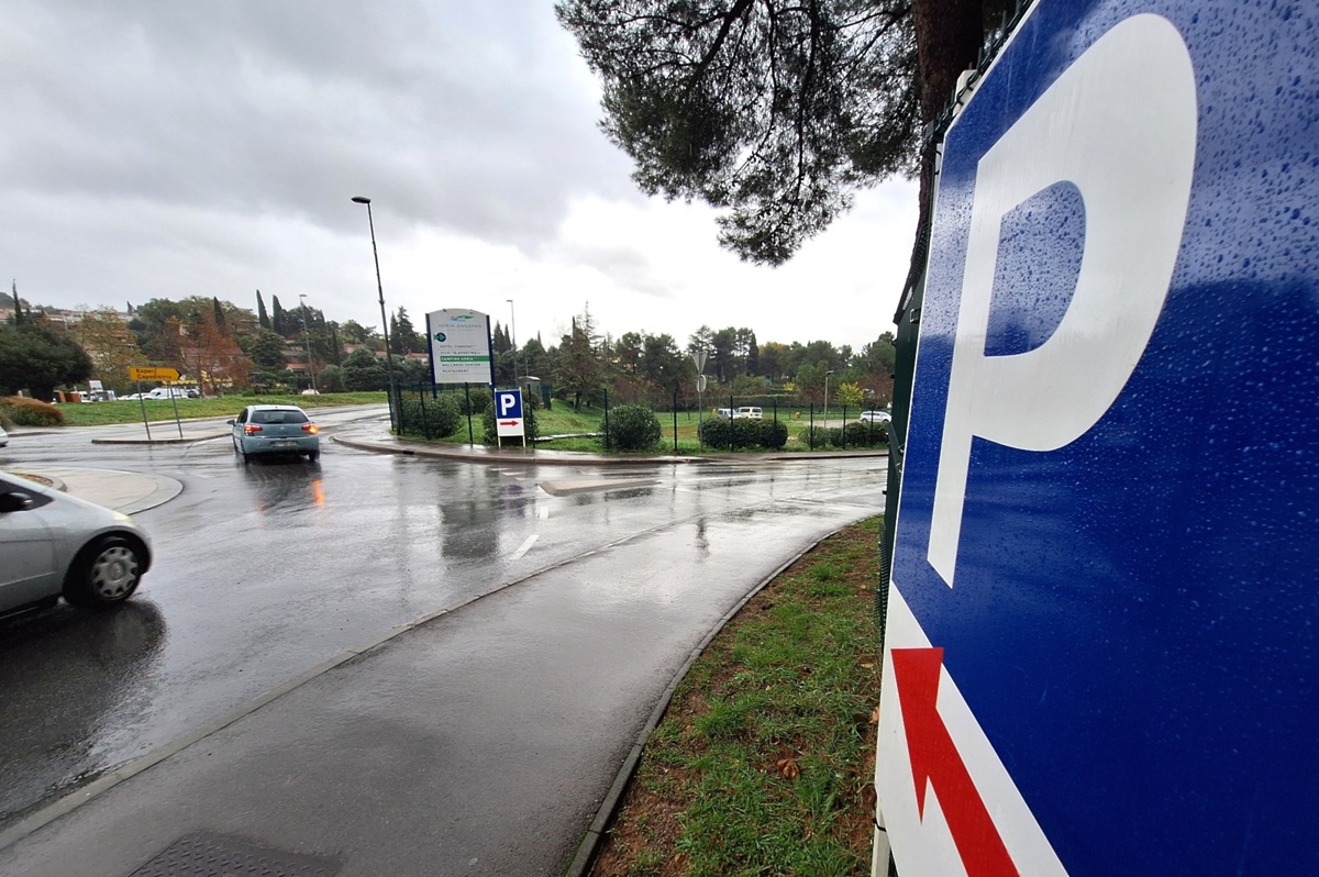 Parkiranje parkirišče Adria