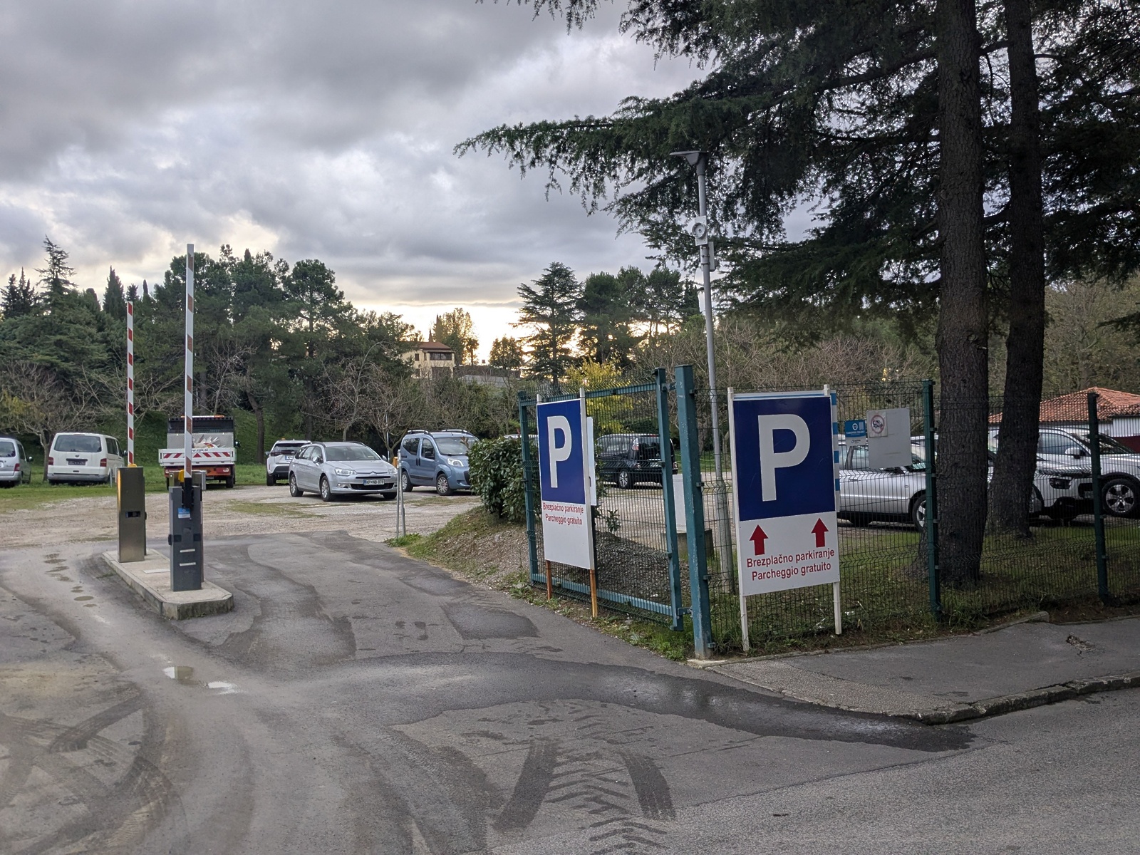 Brezplačno parkiranje Adria 1